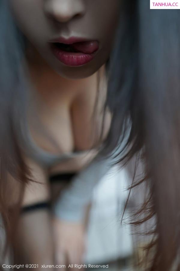 赵静伟 赵惟依 轻熟美女乔漫妮 灰色连体衣呈现第32张图片